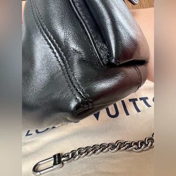 Louis Vuitton CarryAll Cargo Vibe PM - Picture 12 of 17